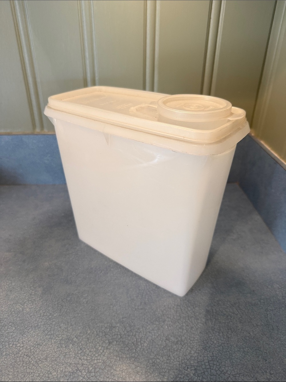 Vintage Tupperware Orlando, FL Cereal Storage Container - Opaque White